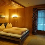 Perfler Pensionat 2*